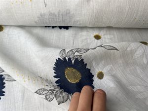 Fastvævet hør - smukke blomster i marineblå og hvid